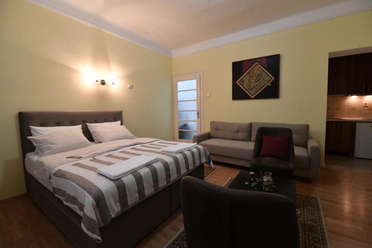 Apartment Nikola Belgrado Exterior foto